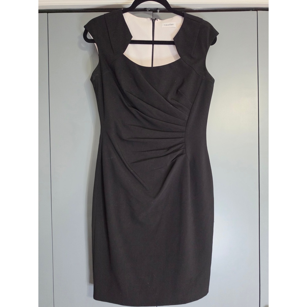 Excellent Calvin Klein Sheath Dress 8 Black Ruched Square Neck Cutout Cap Sleeve